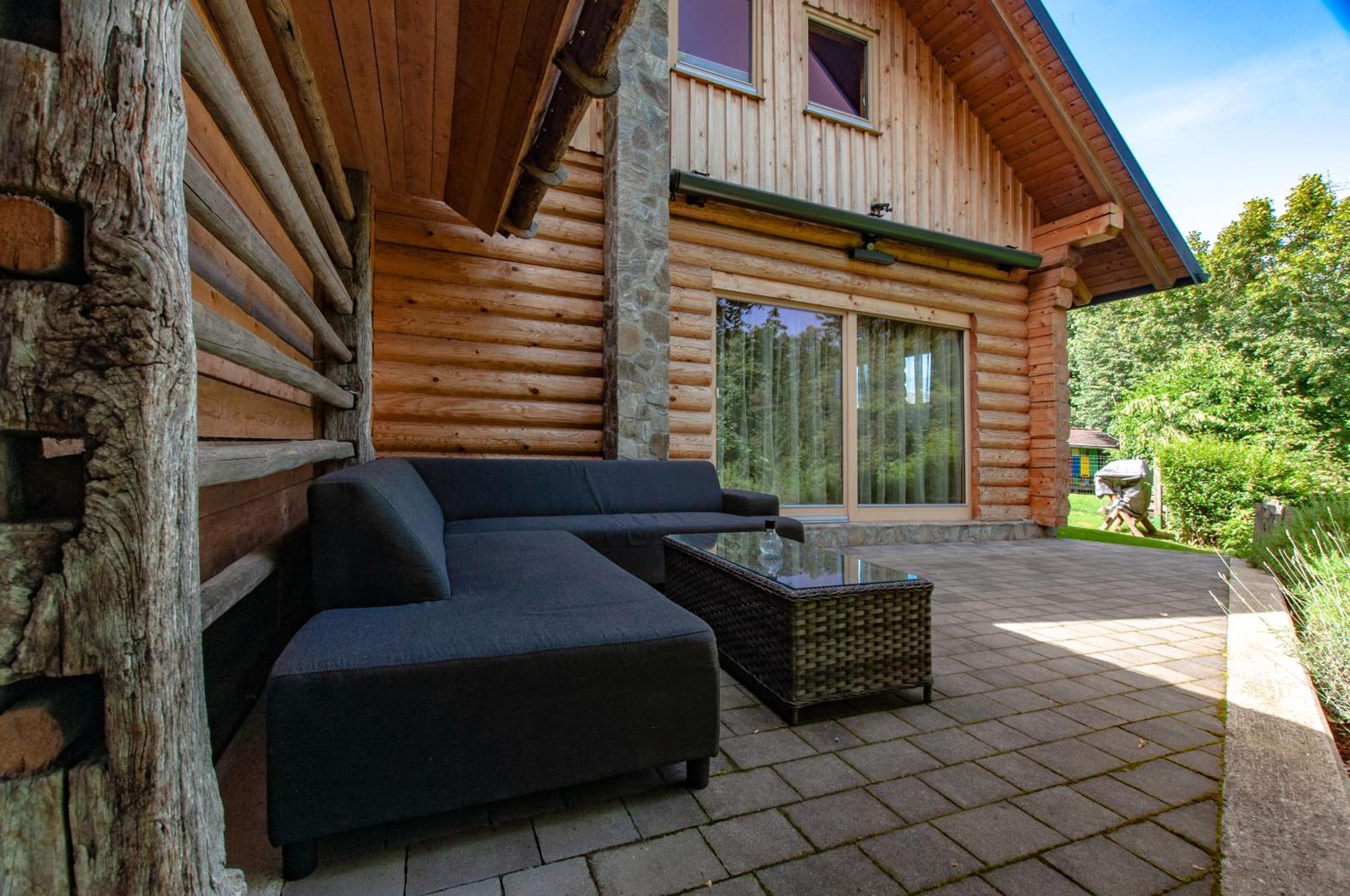 Log House Natura Radovljica Eksteriør bilde